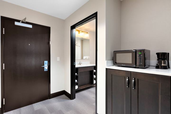Room 38 of 59
