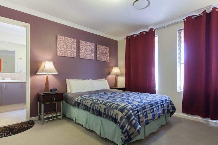 Room 11 of 29