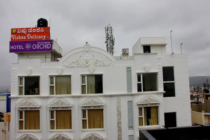OYO 5702 Hotel Rajmahal Orchid