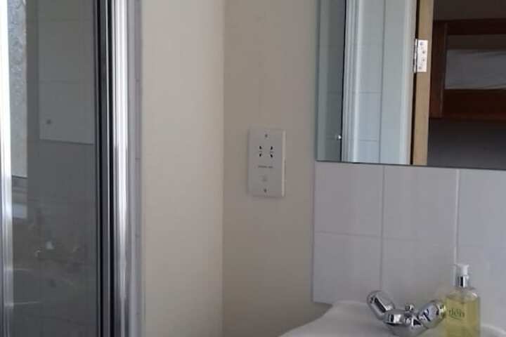Room 15 of 32