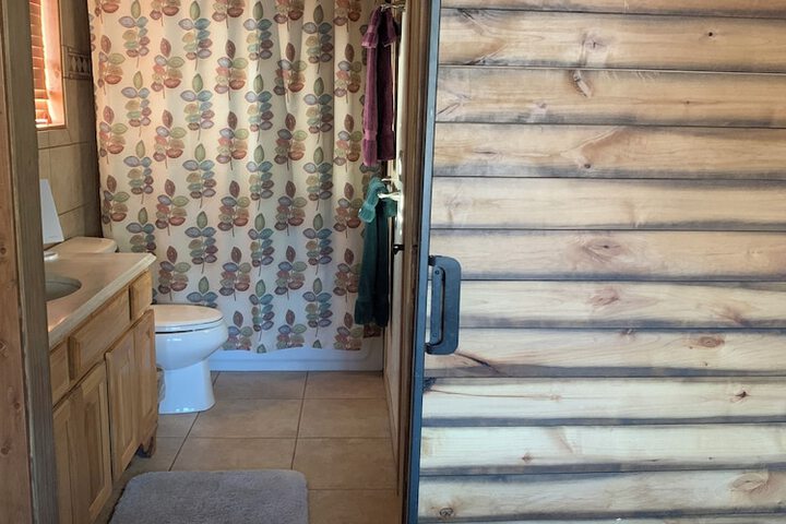 Room 32 of 51