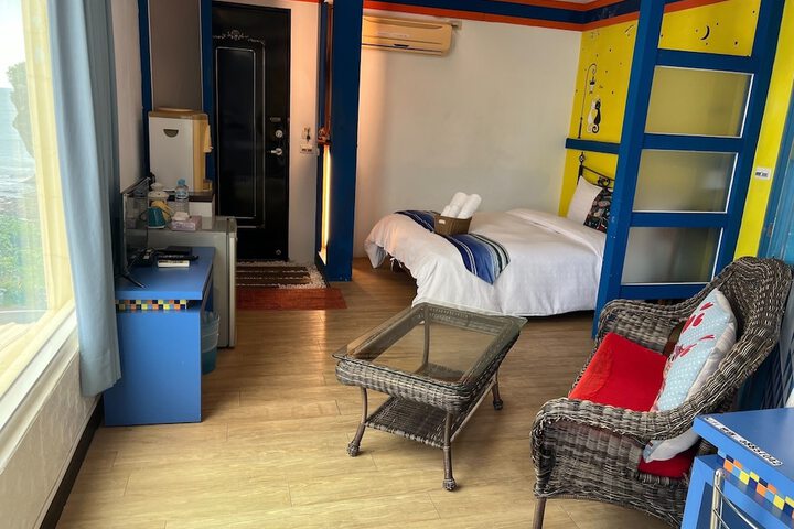 Room 51 of 84