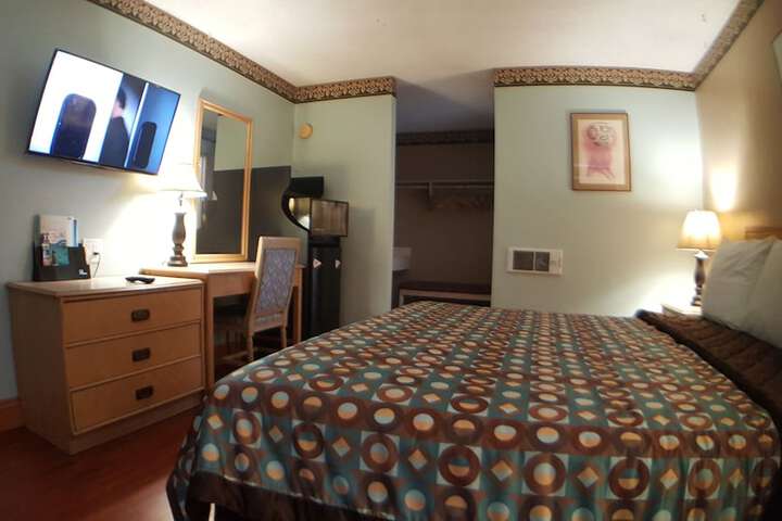 Room 17 of 55
