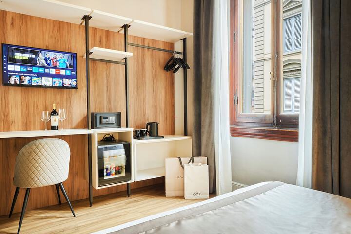 Room 11 of 31