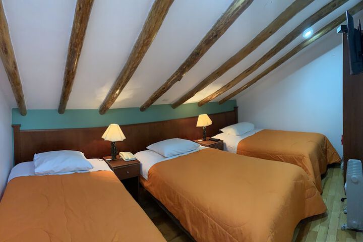 Room 4 of 64