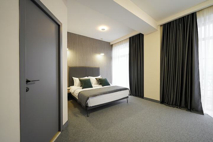 Room 81 of 209