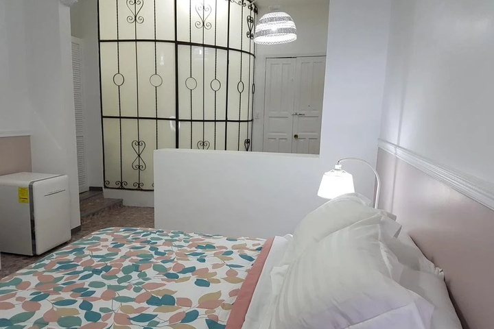 Room 2 of 12