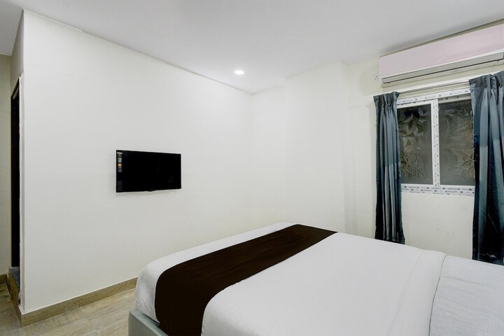 Room 13 of 25
