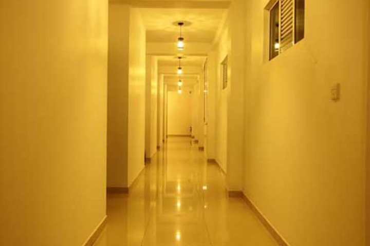 Ballroom/Hall 12 of 13