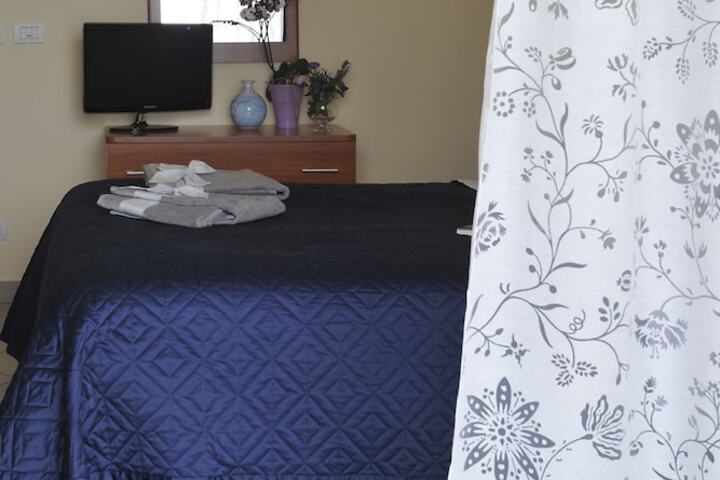 Room 16 of 94