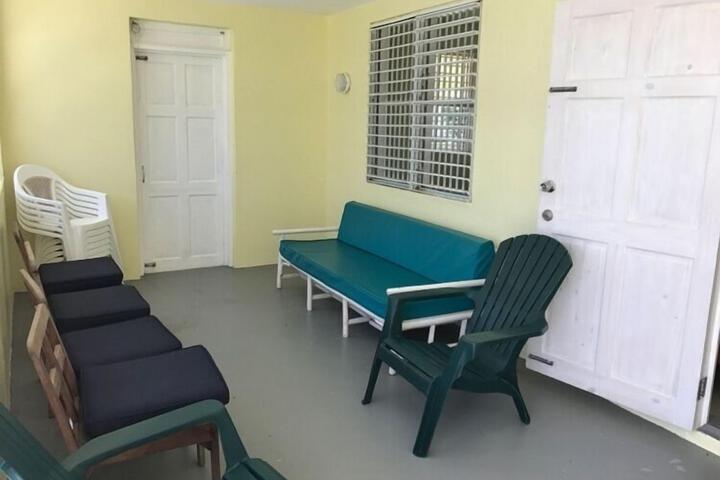 Room 10 of 24