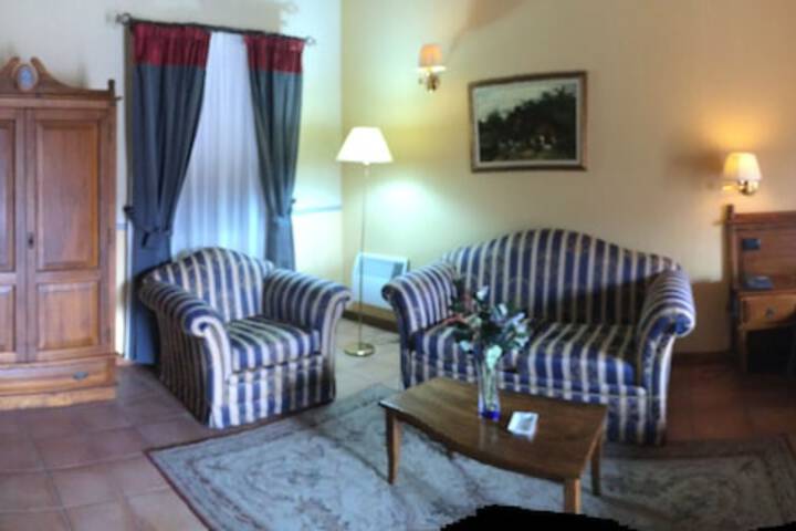 Room 17 of 32
