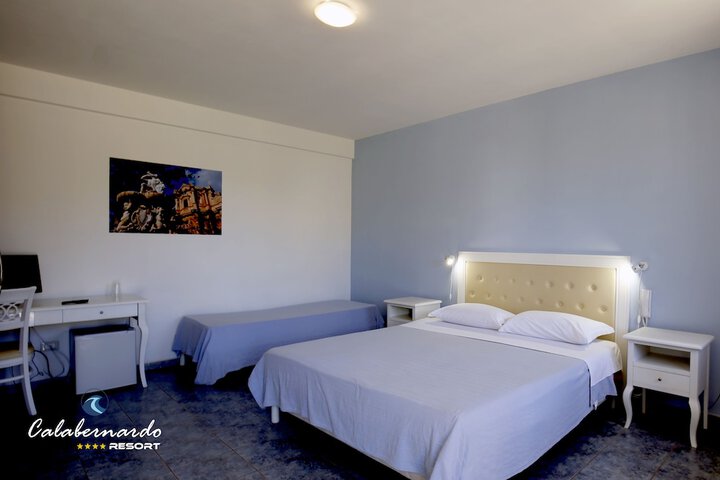 Room 8 of 28