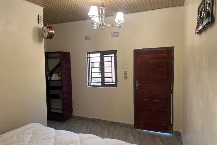 Room 10 of 22
