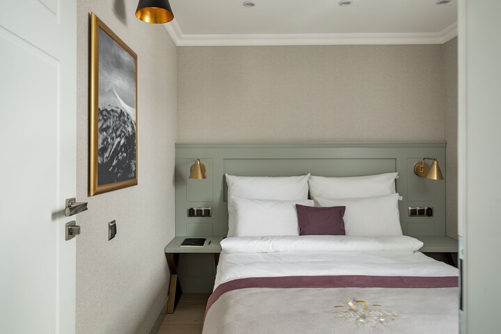Room 14 of 29