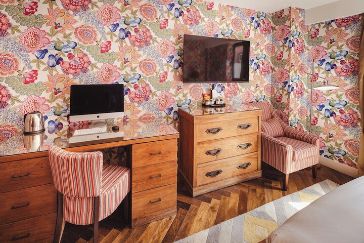 Room 35 of 74