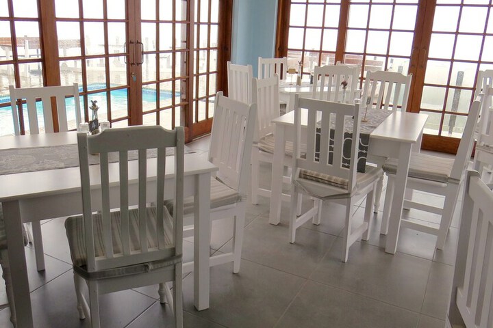 Breakfast/Coffee Service 89 of 142