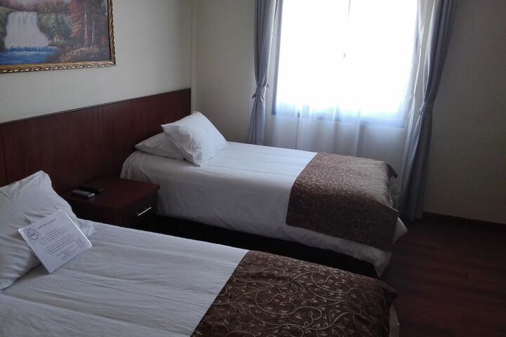 Room 13 of 48