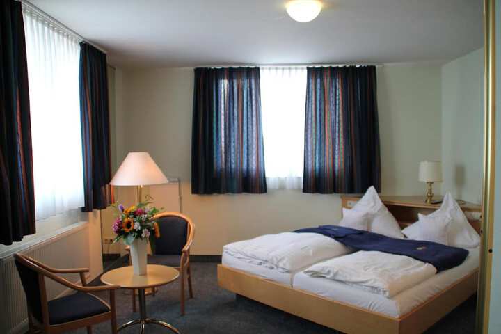 Room 17 of 63