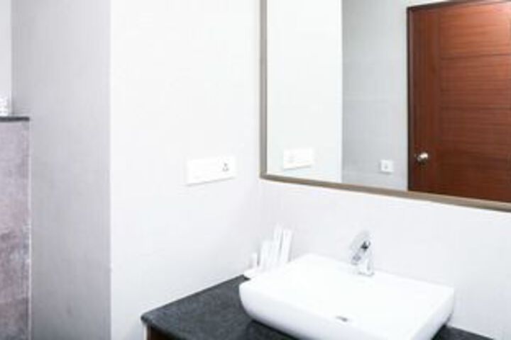 Room 7 of 34
