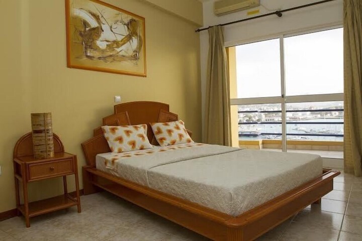 Room 20 of 50