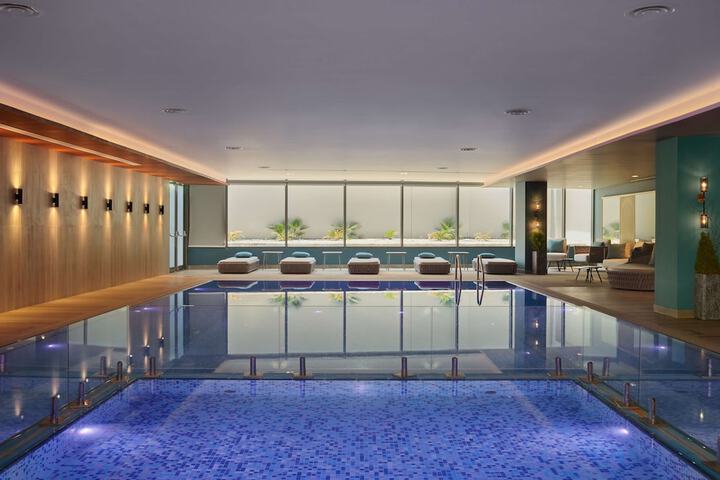 Pool 106 of 260
