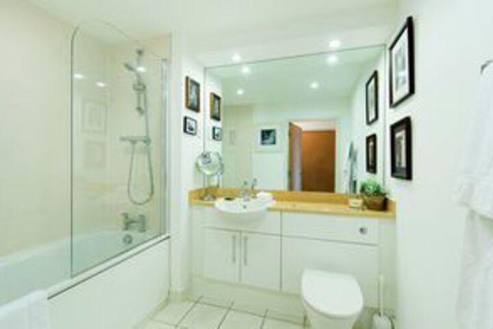 Room 4 of 19