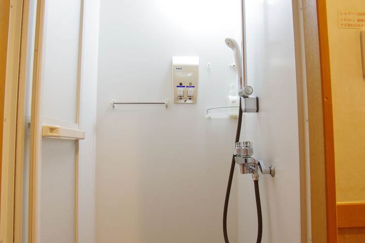 Room 13 of 88