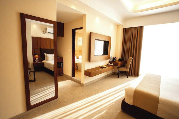 Room 16 of 58