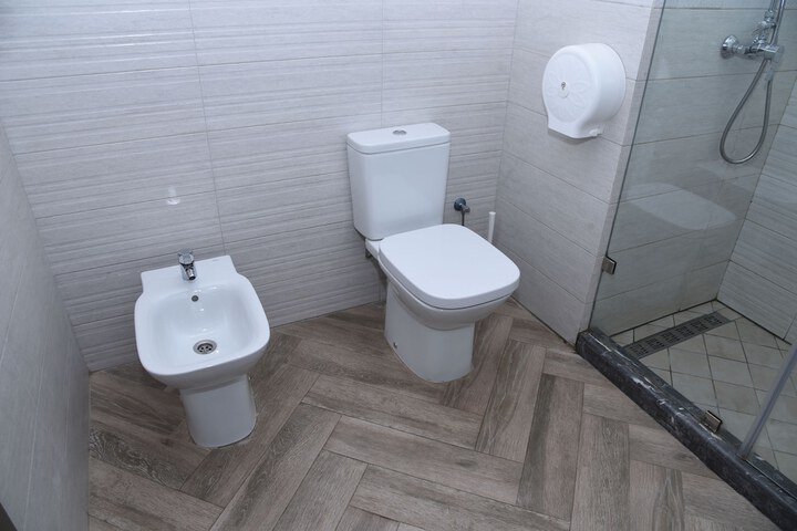 Clean Restrooms
