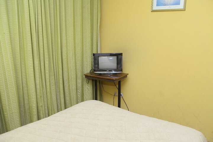 Room 6 of 39