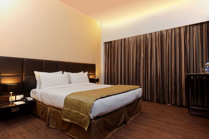 Room 4 of 43