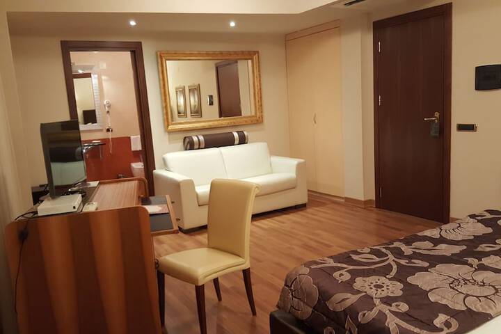 Room 7 of 152