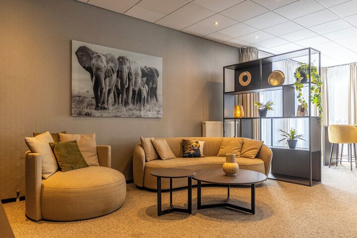Room 22 of 61