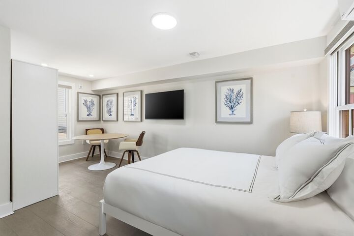 Room 16 of 138