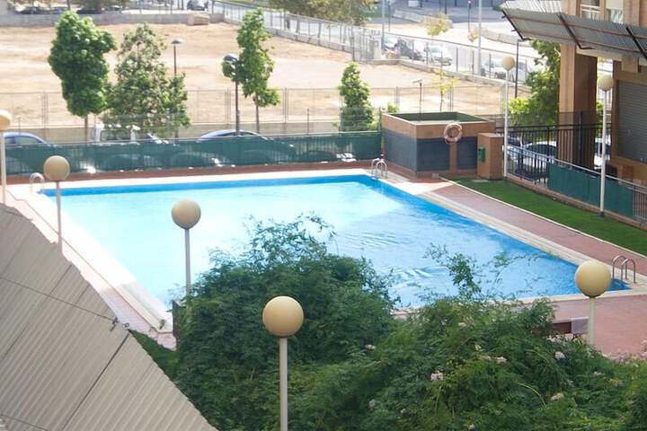 Pool 21 of 25