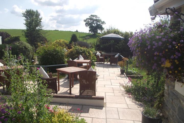 Terrace/Patio 6 of 32