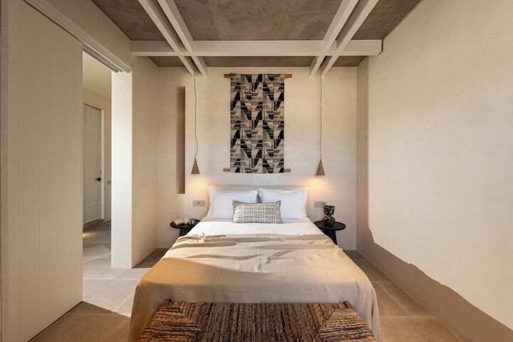 Room 25 of 61