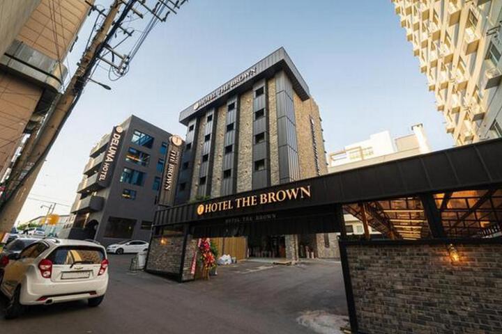 Incheon Seoknamdong Hotel The Brown