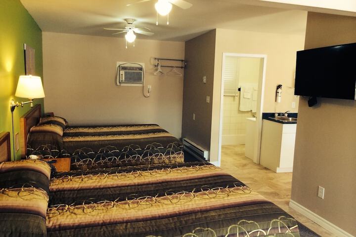 Room 15 of 43