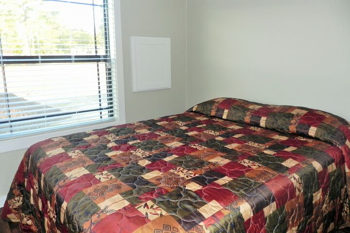 Room 8 of 149