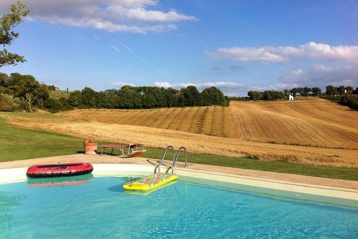 Pool 23 of 51