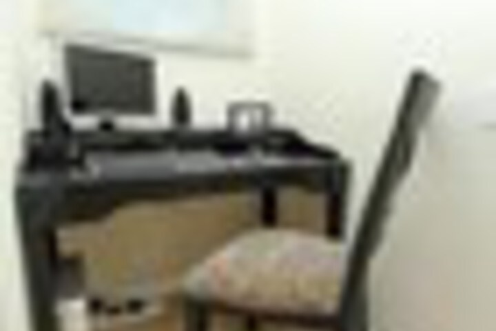 Business Center 71 of 90