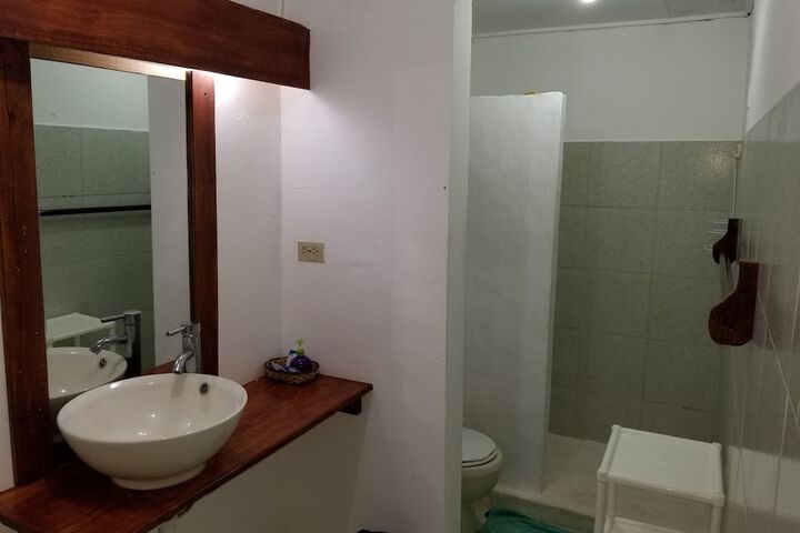 Room 6 of 31