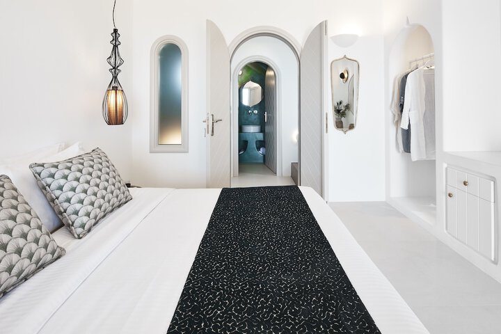 Room 8 of 40