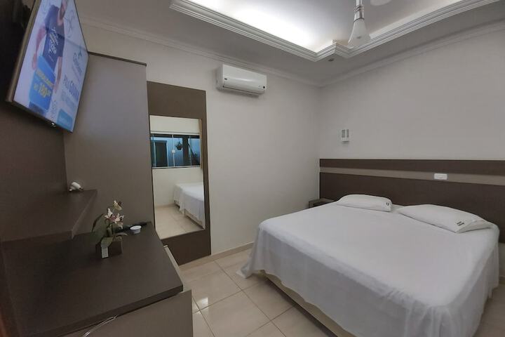 Room 13 of 35