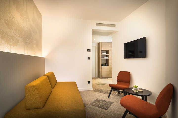 Room 20 of 86