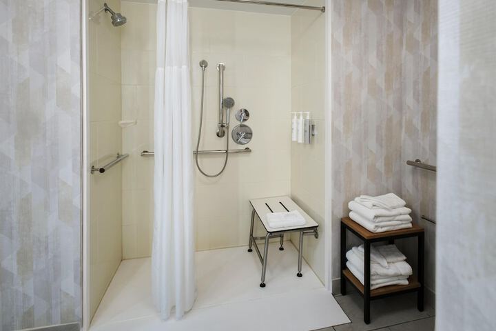 Bathroom shower