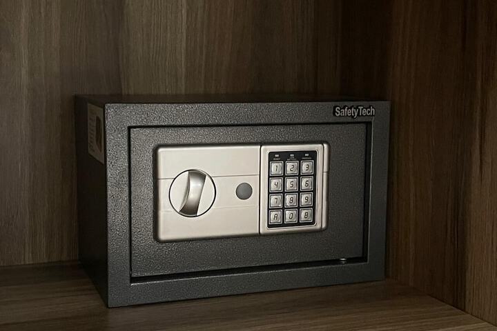 Room 61 of 135