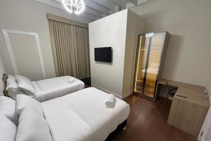 Room 26 of 36